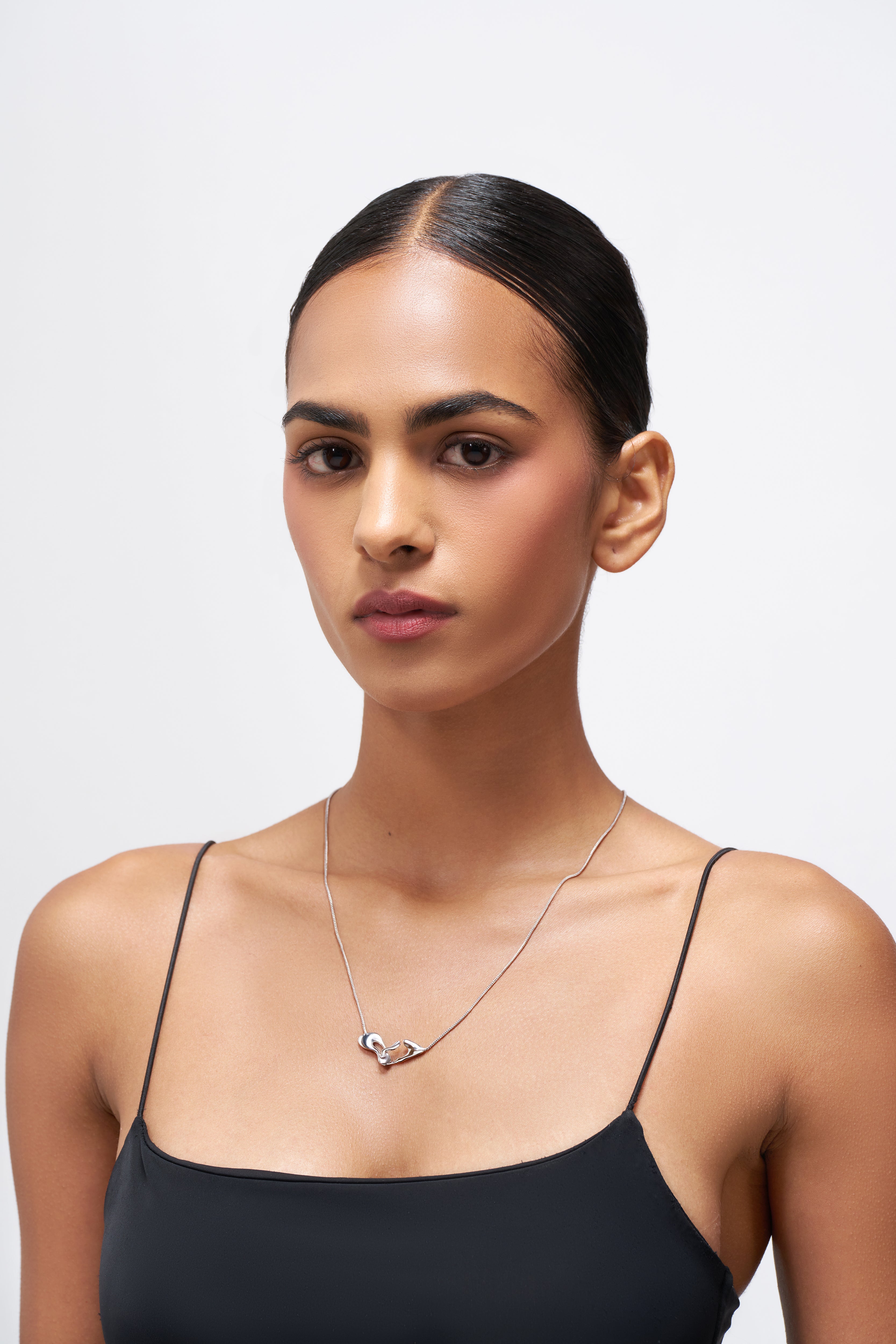 Melted Link Chain In Rhodium Plated Brass